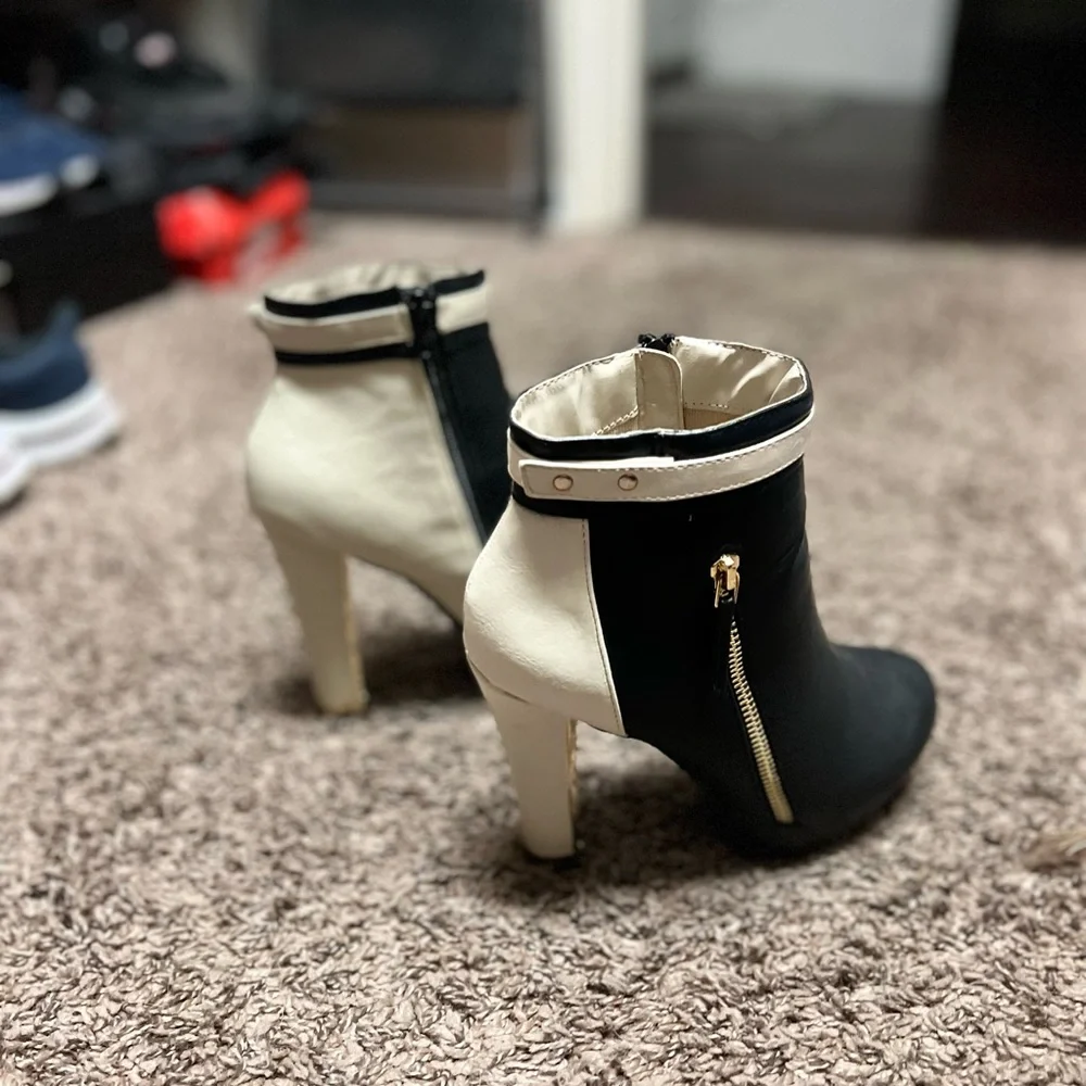 Two tone black & cream platform ankle booties size 7 - Picture 4 of 5